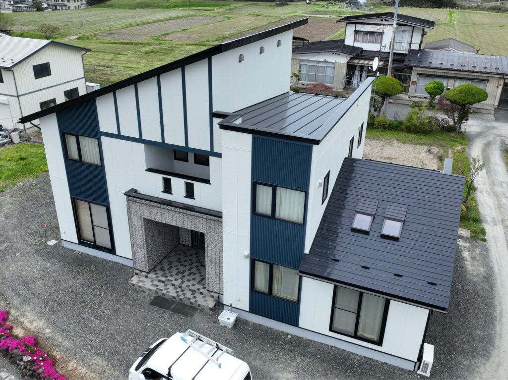 【奥州市】ハシモトホームのお家で屋根・外壁の遮熱塗装工事をしました!