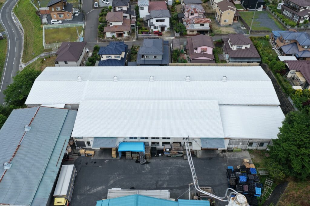 【一関市】熱中症から社員を守りたい!工場屋根を遮熱塗料で塗装しました!