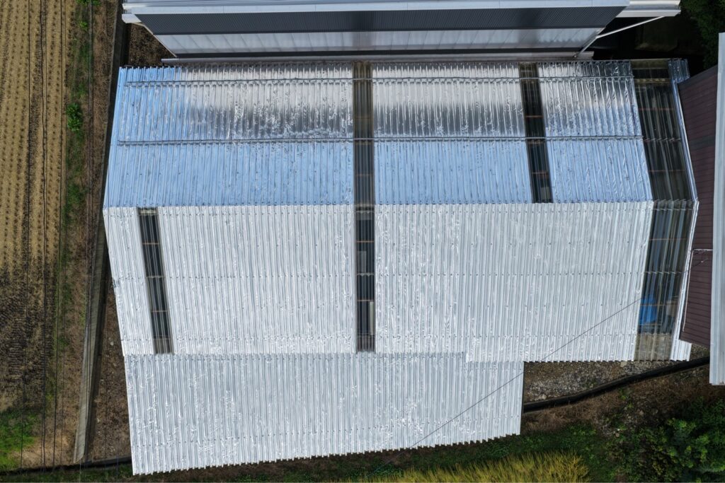 【花巻市】倉庫・作業場の暑さ対策にサーモバリアスカイ工法を施工しました。