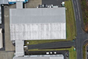 9月でも工場・倉庫が暑い！残暑が続く原因と効果的な暑さ対策